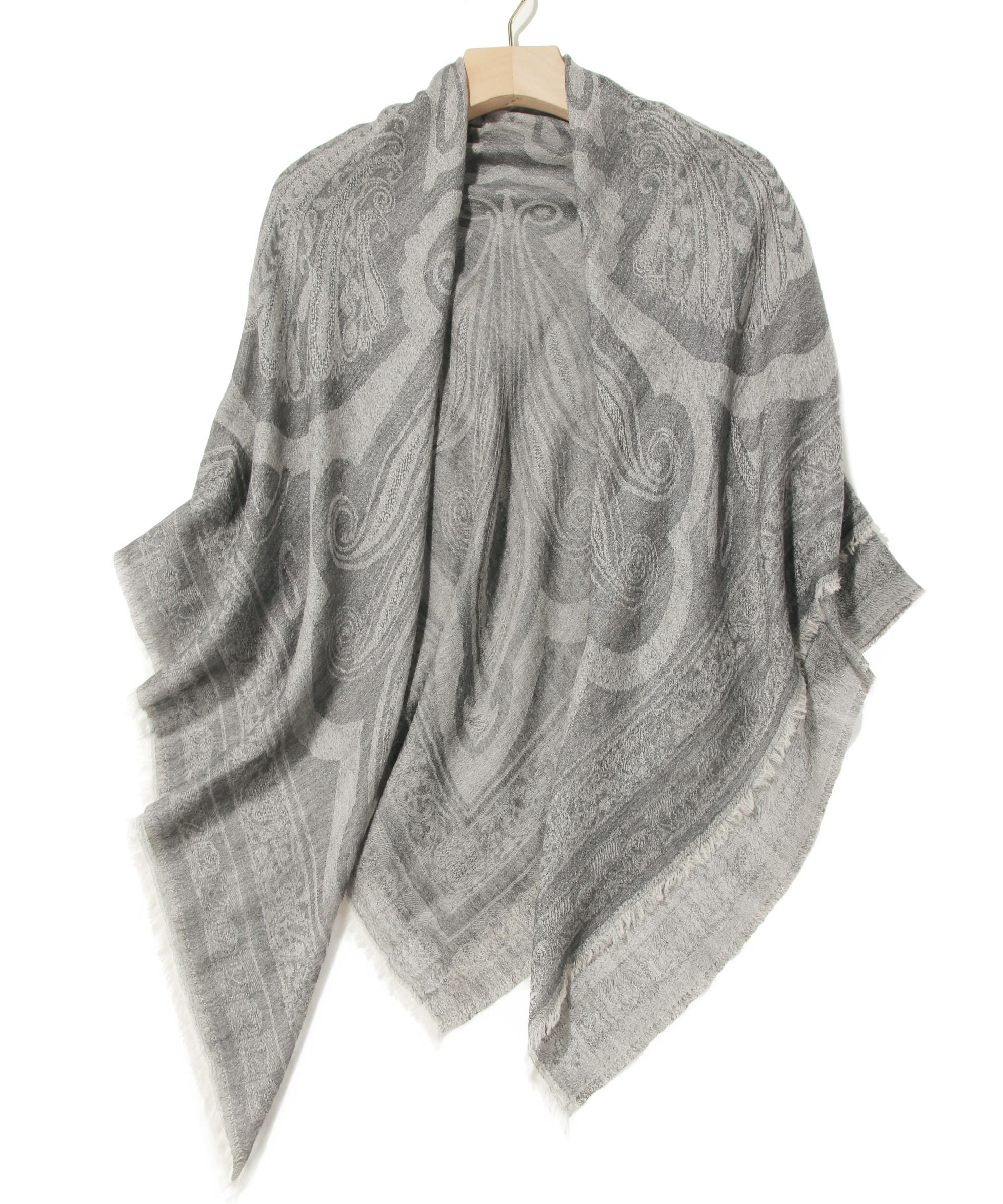 100% cashmere grey scarf