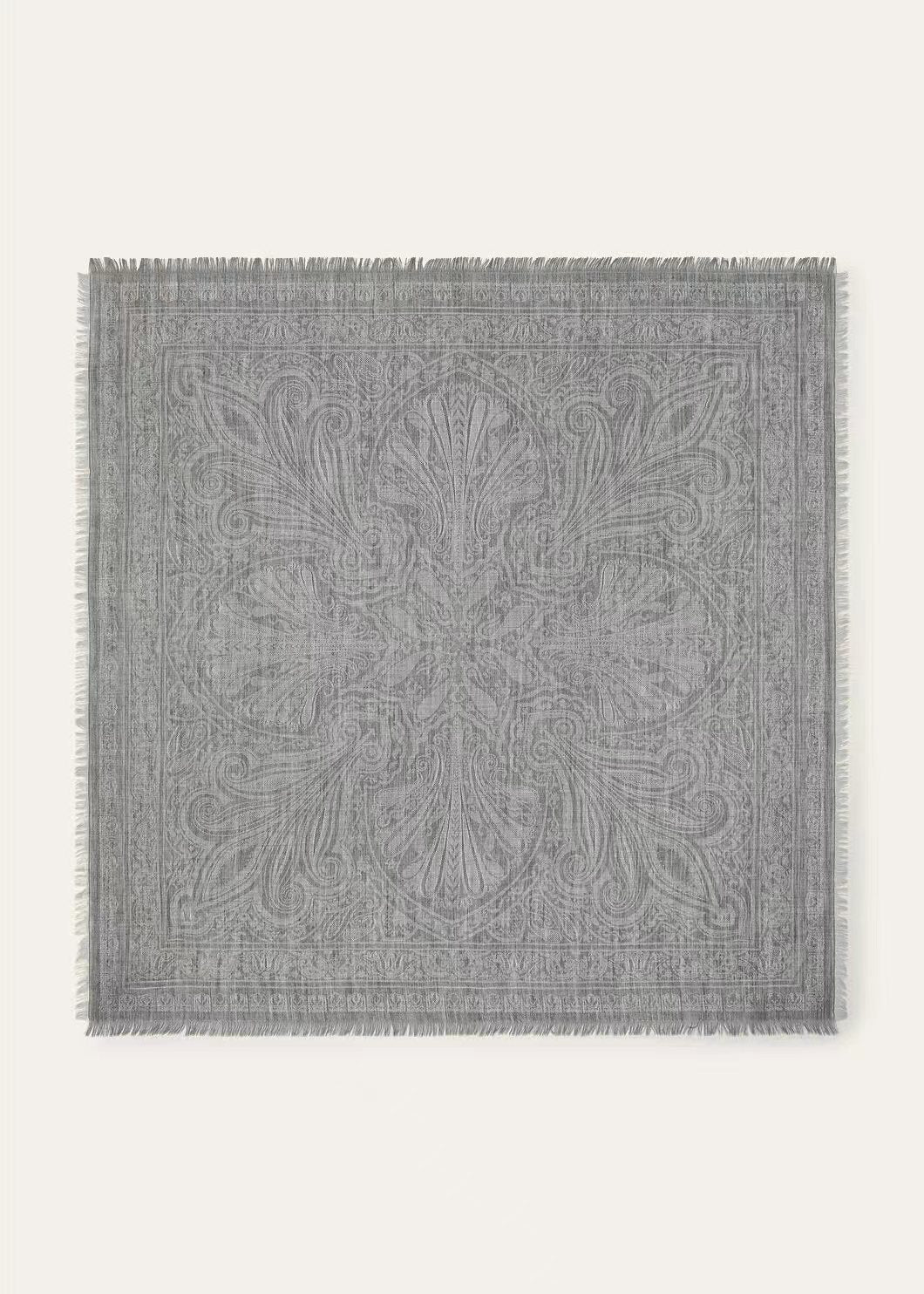 100% cashmere grey scarf